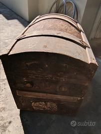 baule antico da restaurare