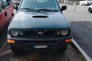 nissan  terrano  2700  perfetto 