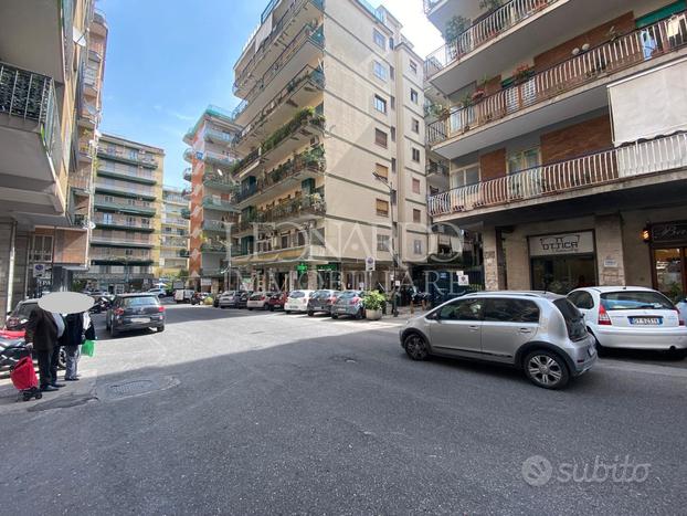 Al centro del Rione Alto 4 vani ampie balconate