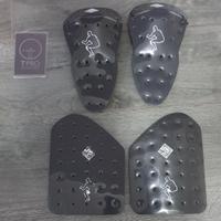 Kit protezione Tucano ginocchiere, cosciali NUOVE