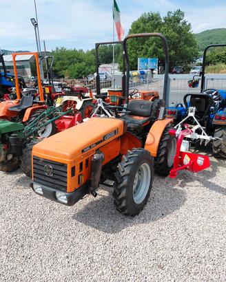 trattore antonio carraro 2000