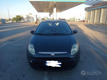 Fiat Punto evo con gancio traino 95cv