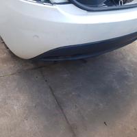 Paraurti posteriore con sensori lancia ypsilon 201
