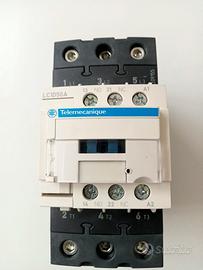 contattore elettrico trifase