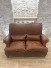 Divano in pelle martellata