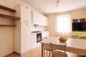 3 LOCALI A MONTICELLO BRIANZA