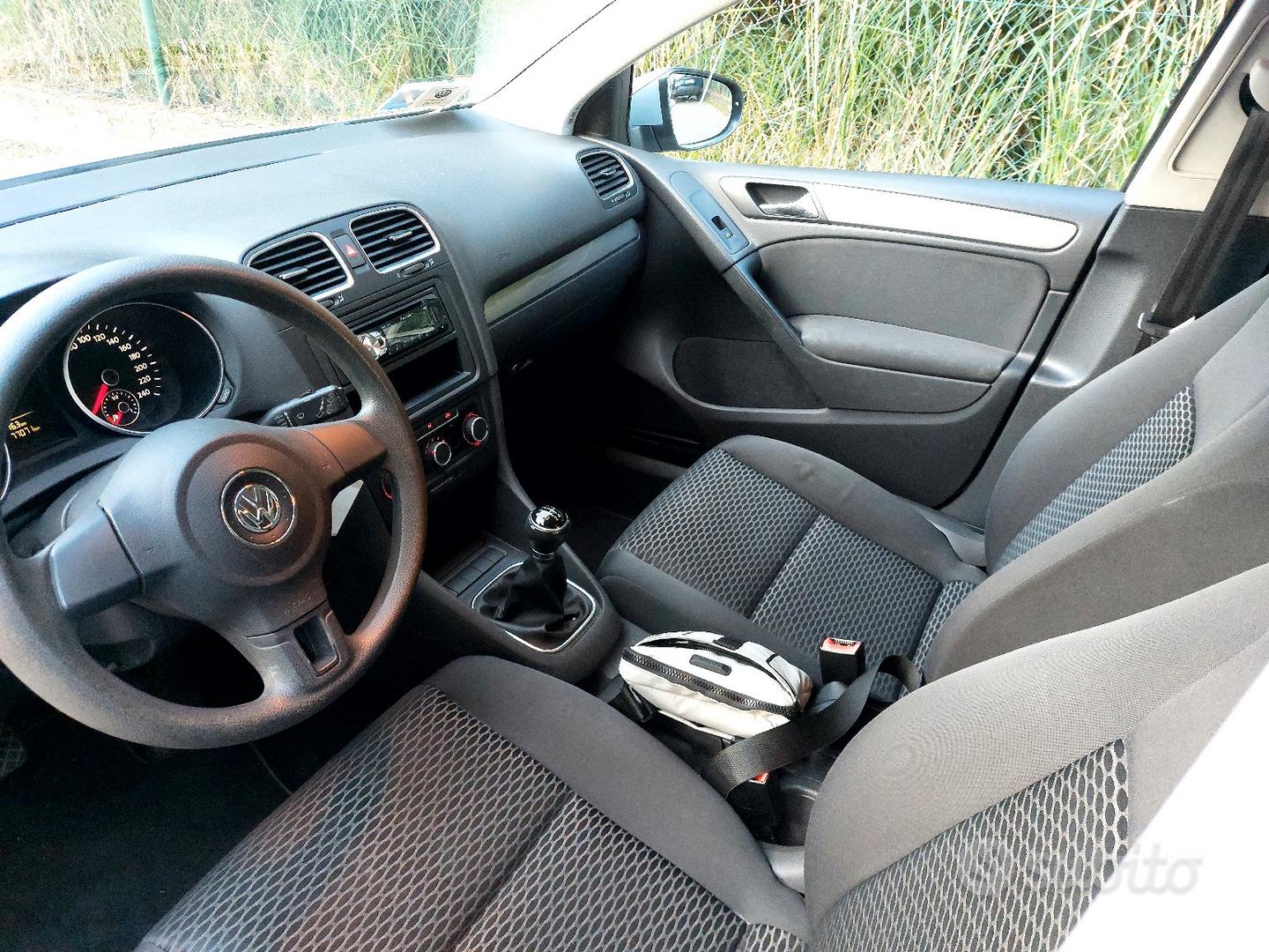 Volkswagen Golf 2012 photo 4