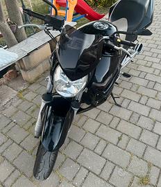 Suzuky gsr 600