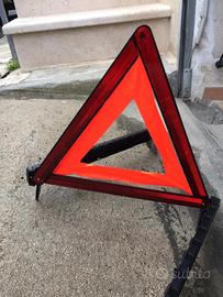 Triangolo di sicurezza auto ferma nuovo chevrolet