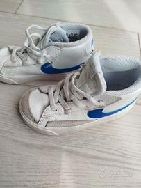 Scarpe bimbo Nike n.26