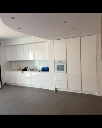 Arredamento casa in legno massello da falegname