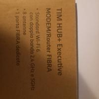 Salve,modem Tim hub fibra con scatola e cavi