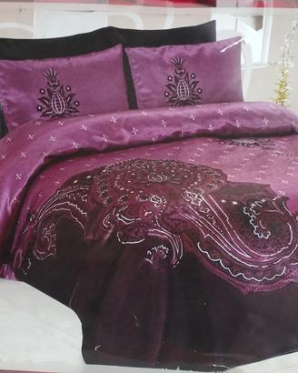 Completo letto matrimoniale in raso 