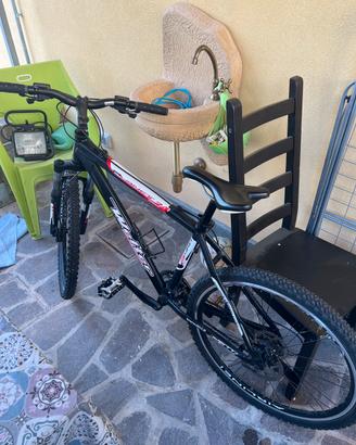 MTB taglia M ruote 26