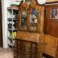 Credenza antica