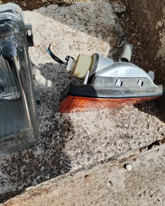 fari anteriori e 1 freccia Fiat 500 Giannini 