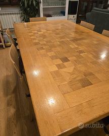 tavolo realizzato a mano