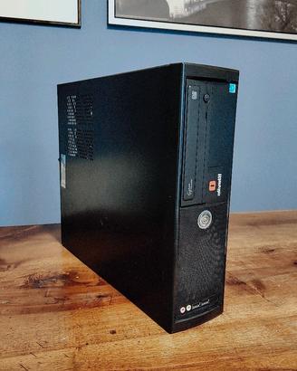 PC Desktop Win 11 Pro con RAM 8 GB e SSD 240 GB