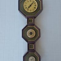 Stazione meteo vintage con orologio, barometro ecc
