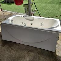 Vasca idromassaggio Jacuzzi