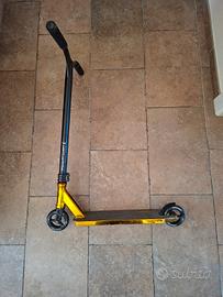 Monopattino freestyle Longway Metro Shift