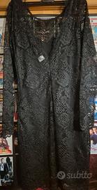 Vestito da donna elegante di pizzo 