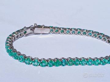 Bracciale oro 18kt con 45 Smeraldi verdi naturali,
