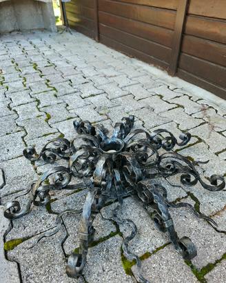 Lampadario ferro battuto