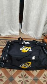 Borsone Asics nuovo lunghezza 90cm con base rigida