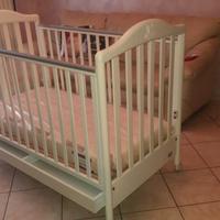 Letto Pali con sbarre regolabili in due altezze