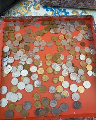 Monete da 5 lire da 10 da 50 da 100 da 500 lir