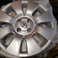 Cerchi completi originali Toyota Yaris II serie 