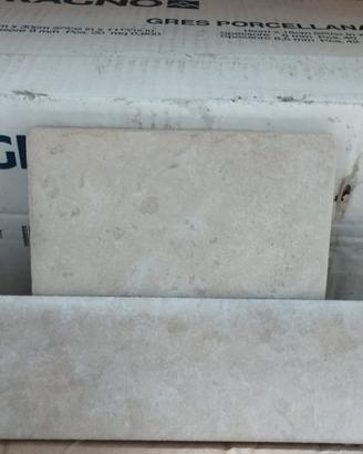 Pavimento e battiscopa per balcone  'RAGNO'