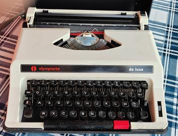 macchina da scrivere 