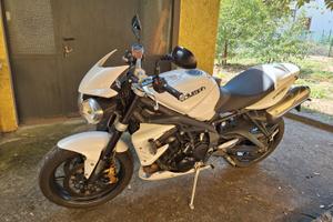 Triumph Street Triple - 2012