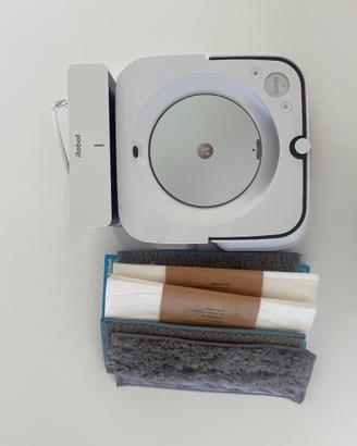 Robot lavapavimenti iRobot Braava Jet M6 + stracci