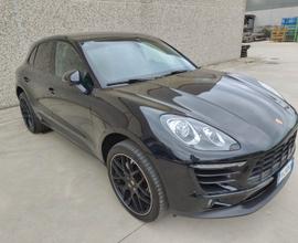 PORSCHE Macan S 249cv Diesel Black Series