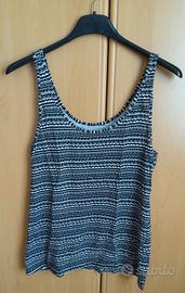 Canottiera da donna bianca e nera