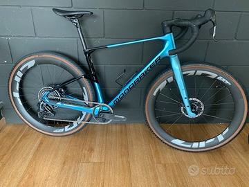 BICI GRAVEL MONDRAKER ARID RR 2026
