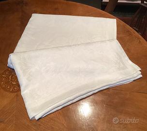 Tovaglia rettangolare bianca in Fiandra di lino
