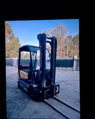 Carrello elevatore om 25 quintali