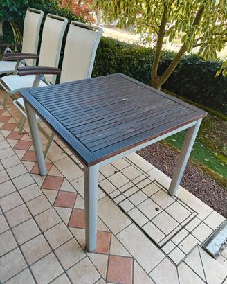 Tavolo giardino con sedie pieghevoli