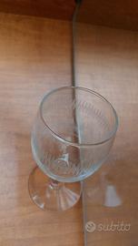 9 Bicchieri da vino / liquore in Cristallo incisi