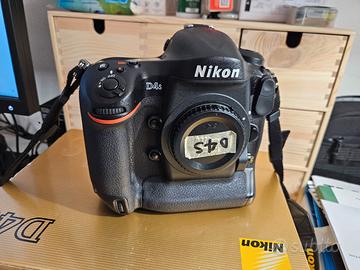 Nikon D4s