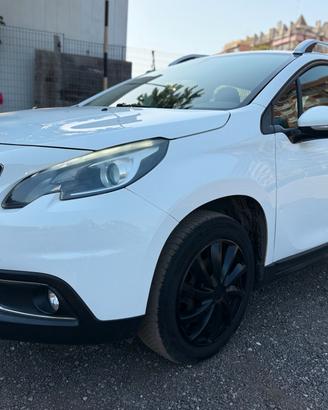 Peugeot 2008 1.2 83cv GPL