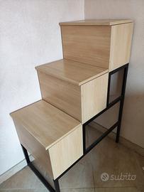 scala da arredamento con cassetti contenitore