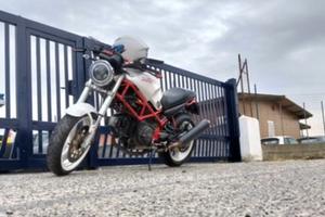 ducati Monster 600 