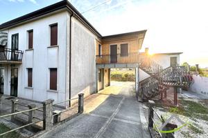 PORZIONE DI BIFAMILIARE