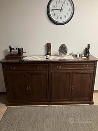 Elegante madia/credenza in legno classico