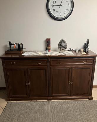 Elegante madia/credenza in legno classico